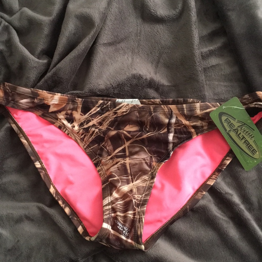 ❗️NWT❗️Team Realtree Bikini Bottoms